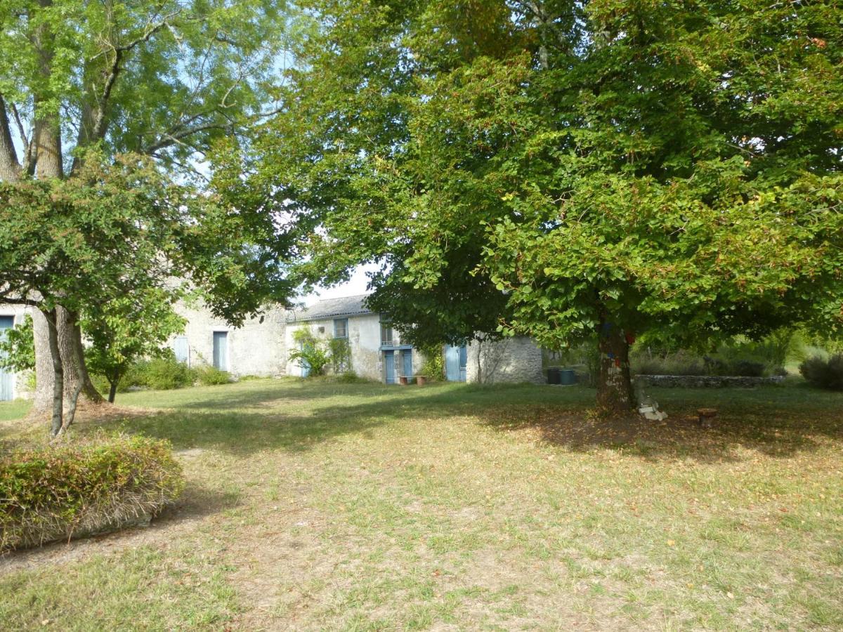 La Montagne Sud Bed and Breakfast Allemans Buitenkant foto