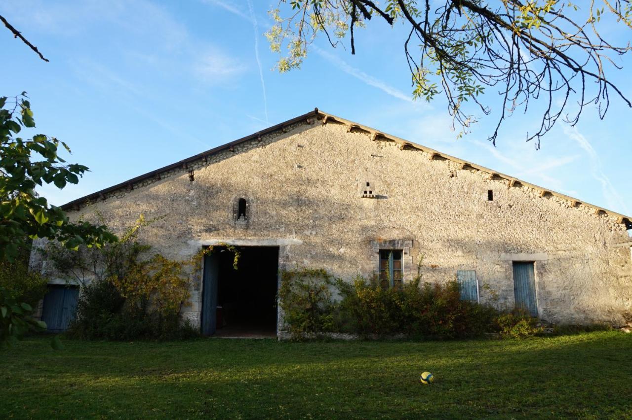 La Montagne Sud Bed and Breakfast Allemans Buitenkant foto