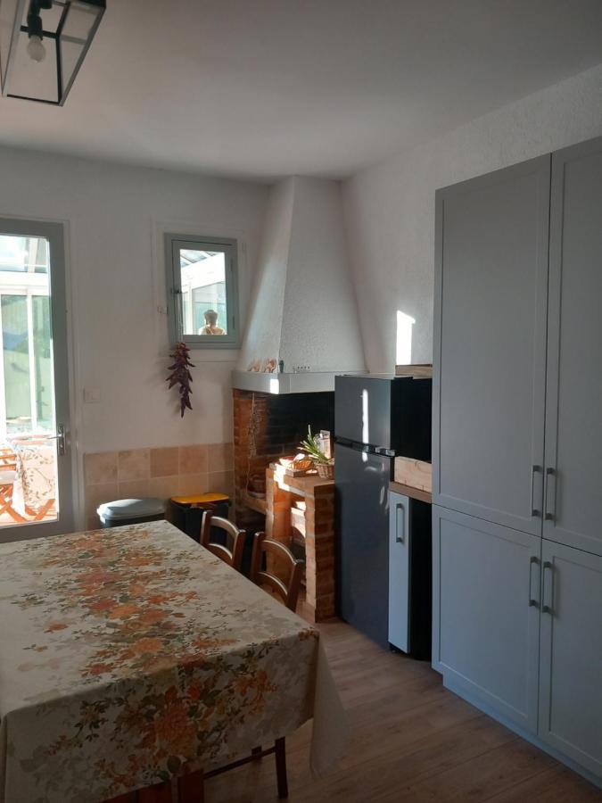 La Montagne Sud Bed and Breakfast Allemans Buitenkant foto
