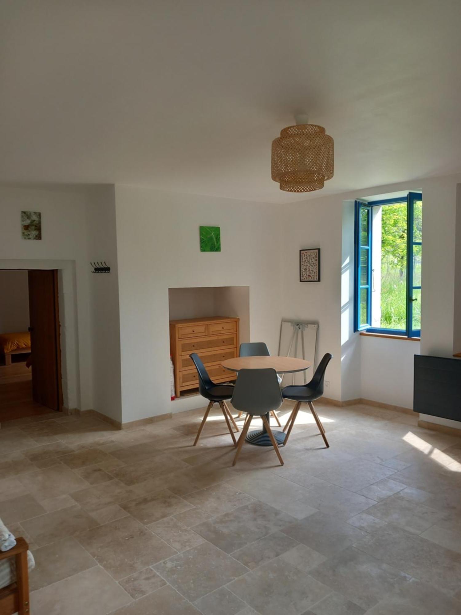 La Montagne Sud Bed and Breakfast Allemans Buitenkant foto
